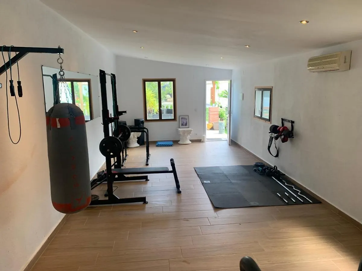 Semesterbostad Newly Renovated Large Villa With Garden Castello  D'Empuries Spanien