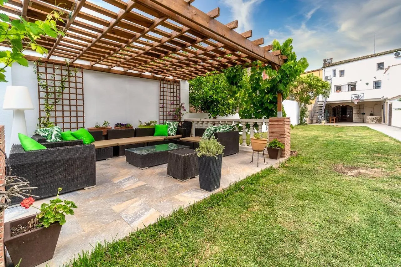 Newly Renovated Large Villa With Garden Holiday home