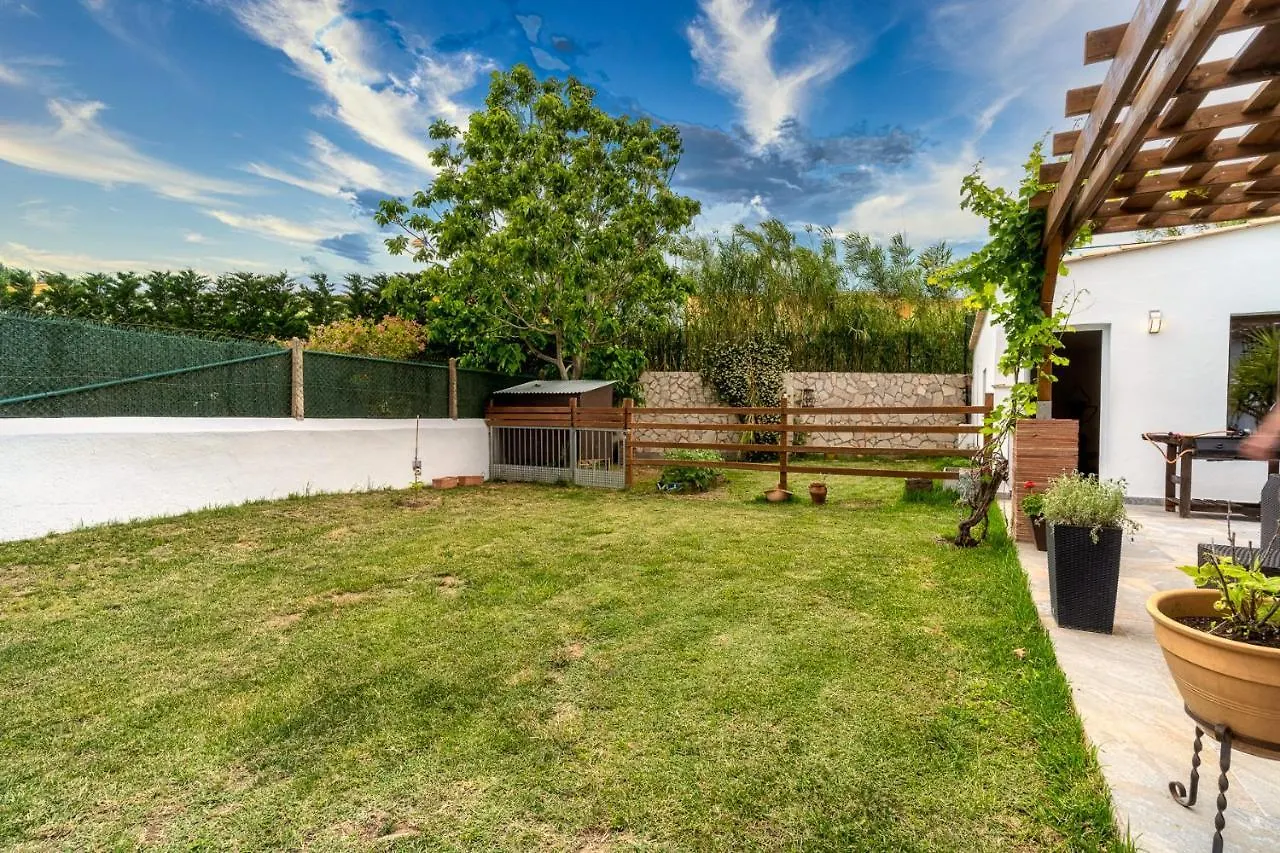 Semesterbostad Newly Renovated Large Villa With Garden Castello  D'Empuries
