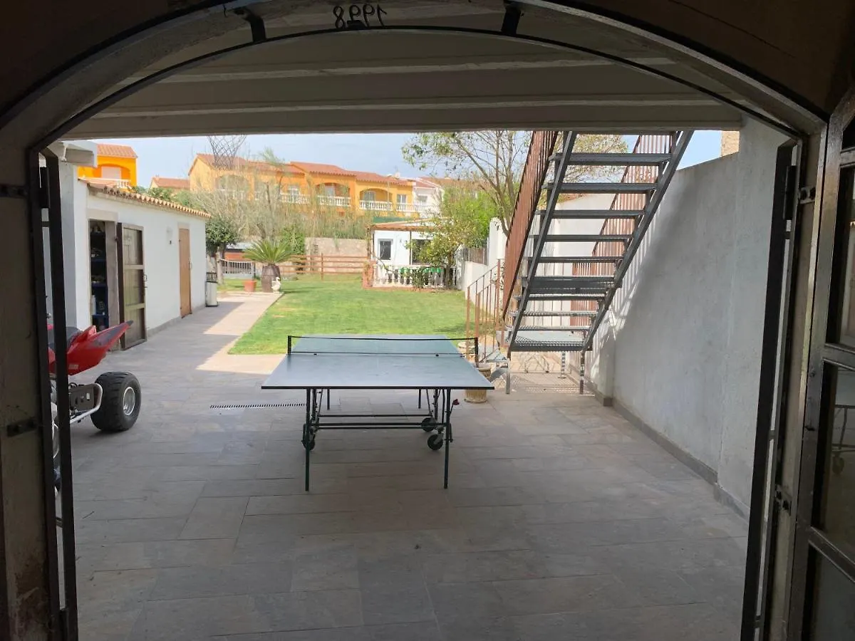 Newly Renovated Large Villa With Garden Castello  D'Empuries 0*,  Espagne