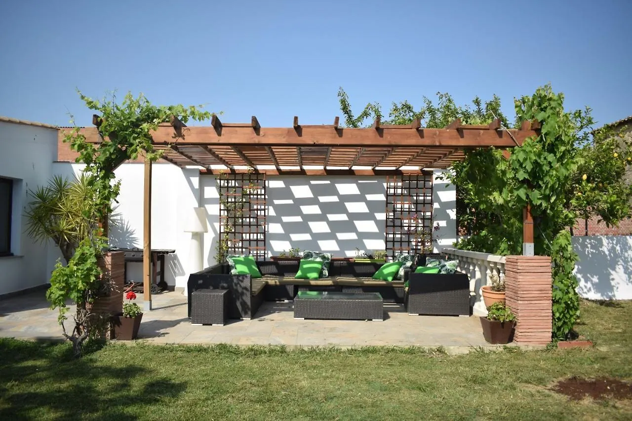 Newly Renovated Large Villa With Garden Castello  D'Empuries